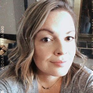 Meet your Posher, Denise